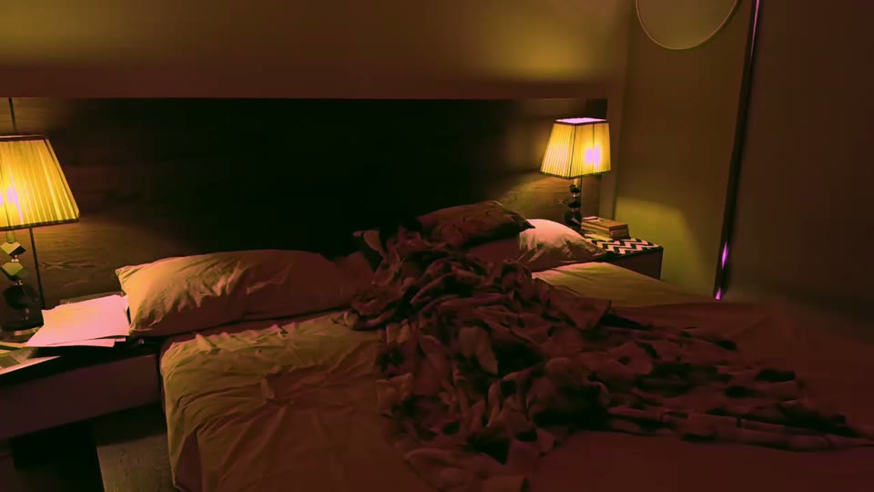 Child's bedroom — warm practical lamps